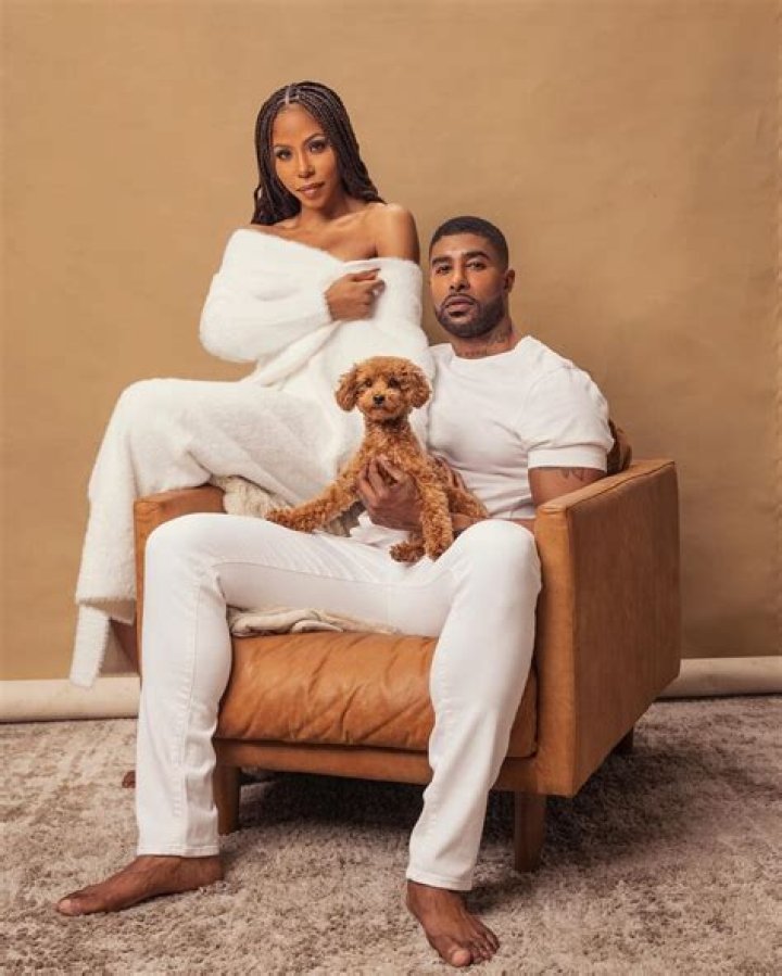 Chrisnxtdoor Net Worth, Age, Height, Wife