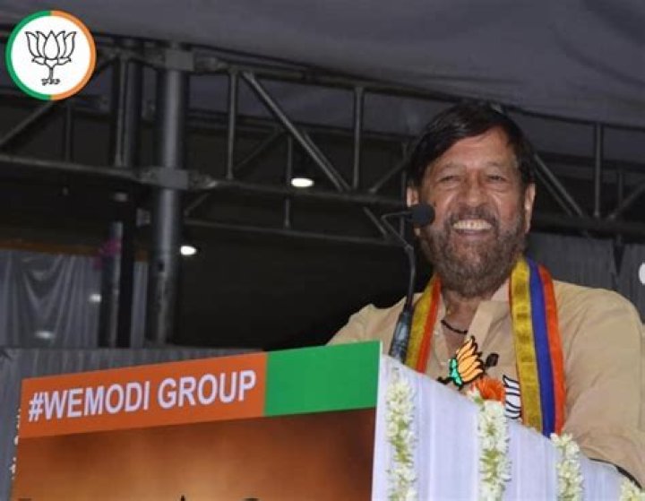 What happened to Girish Bapat? BJP MP dies at 72
