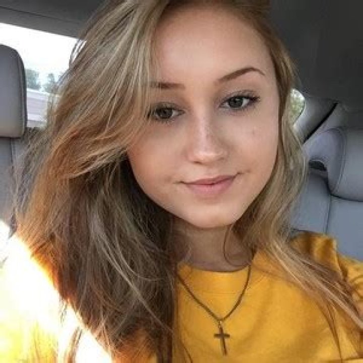 Why did Hannah Stone commit suicide?